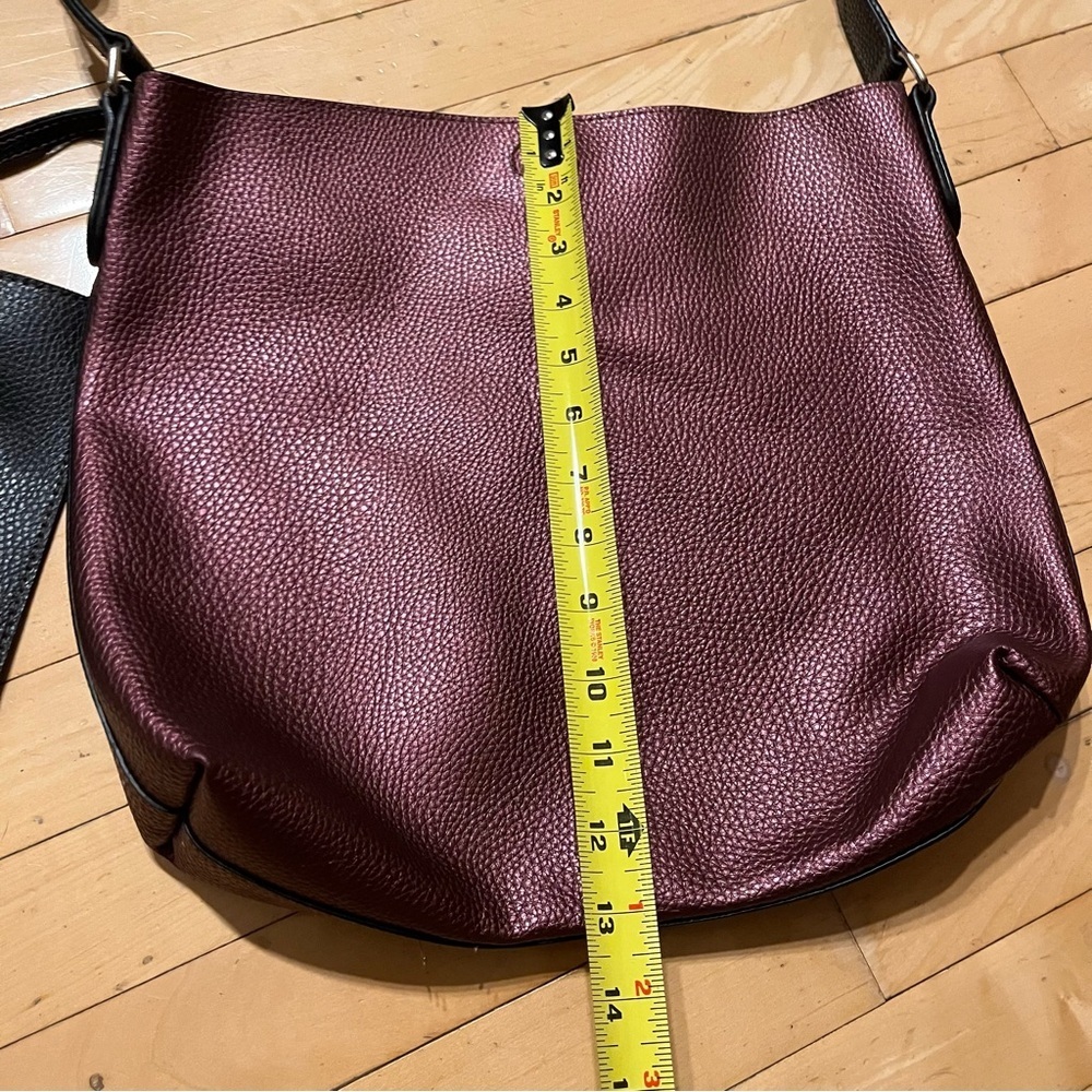 Style & Co. Metallic Burgundy Shoulder Crossbody Faux Leather Bag - Picture 4 of 6